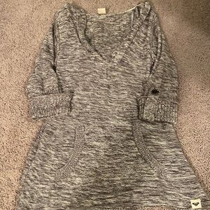 Roxy sweater